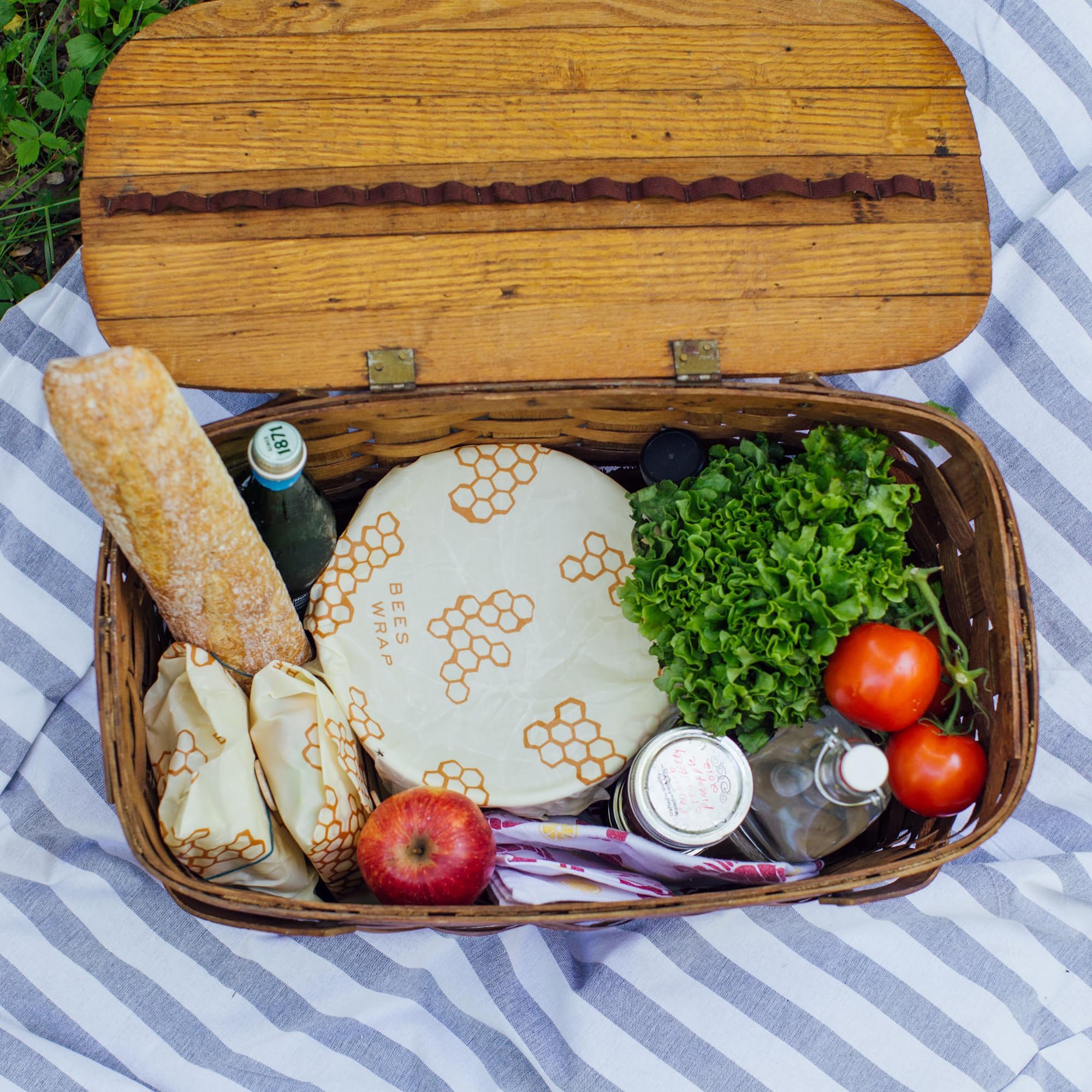 Bee's Wrap Beeswax Wraps for Food - Honeycomb 3 Pack